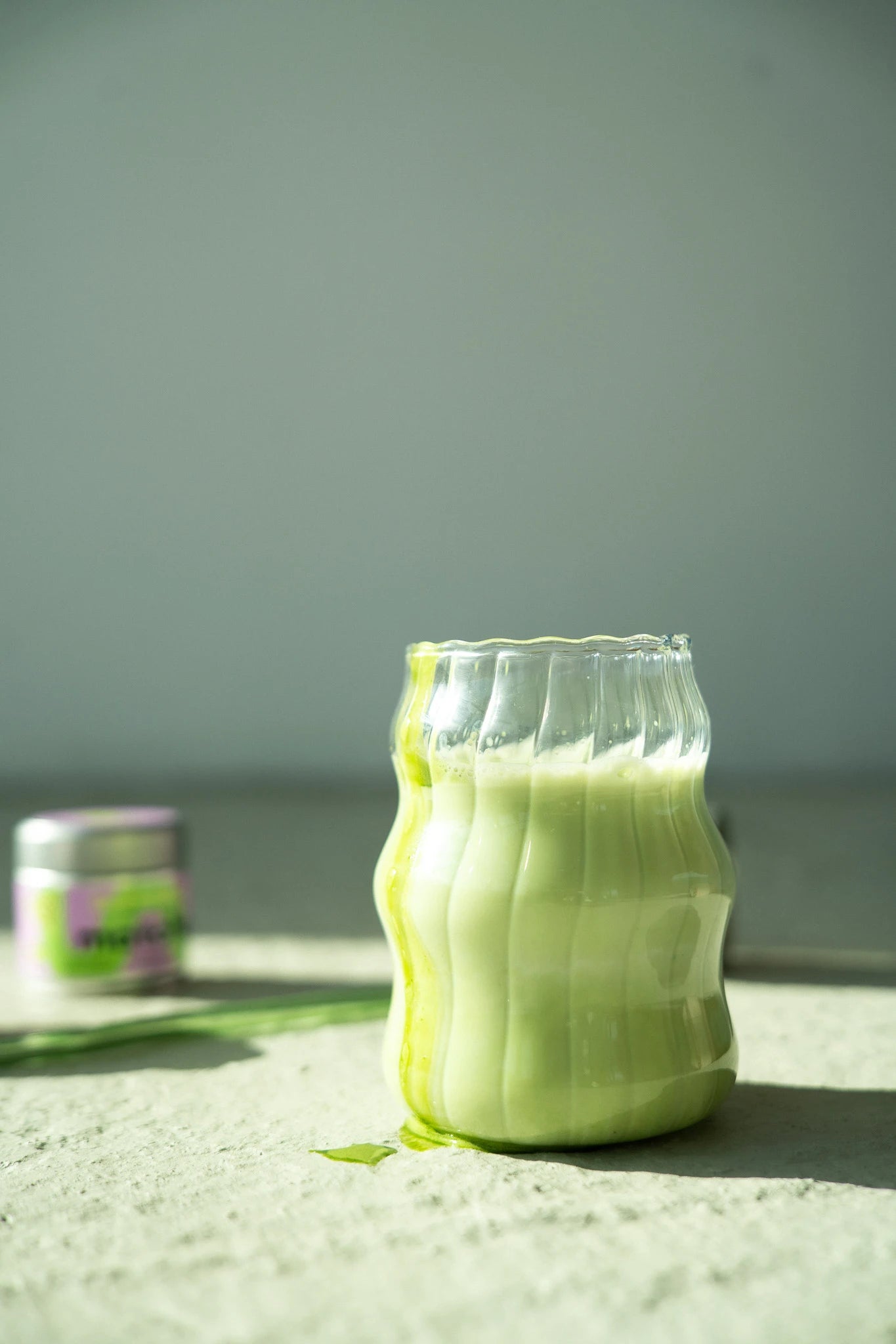 Ceremoniálna Matcha Estywell - 100% bio matcha zelený čaj z Japonska. Kvalitná, jemná chuť.