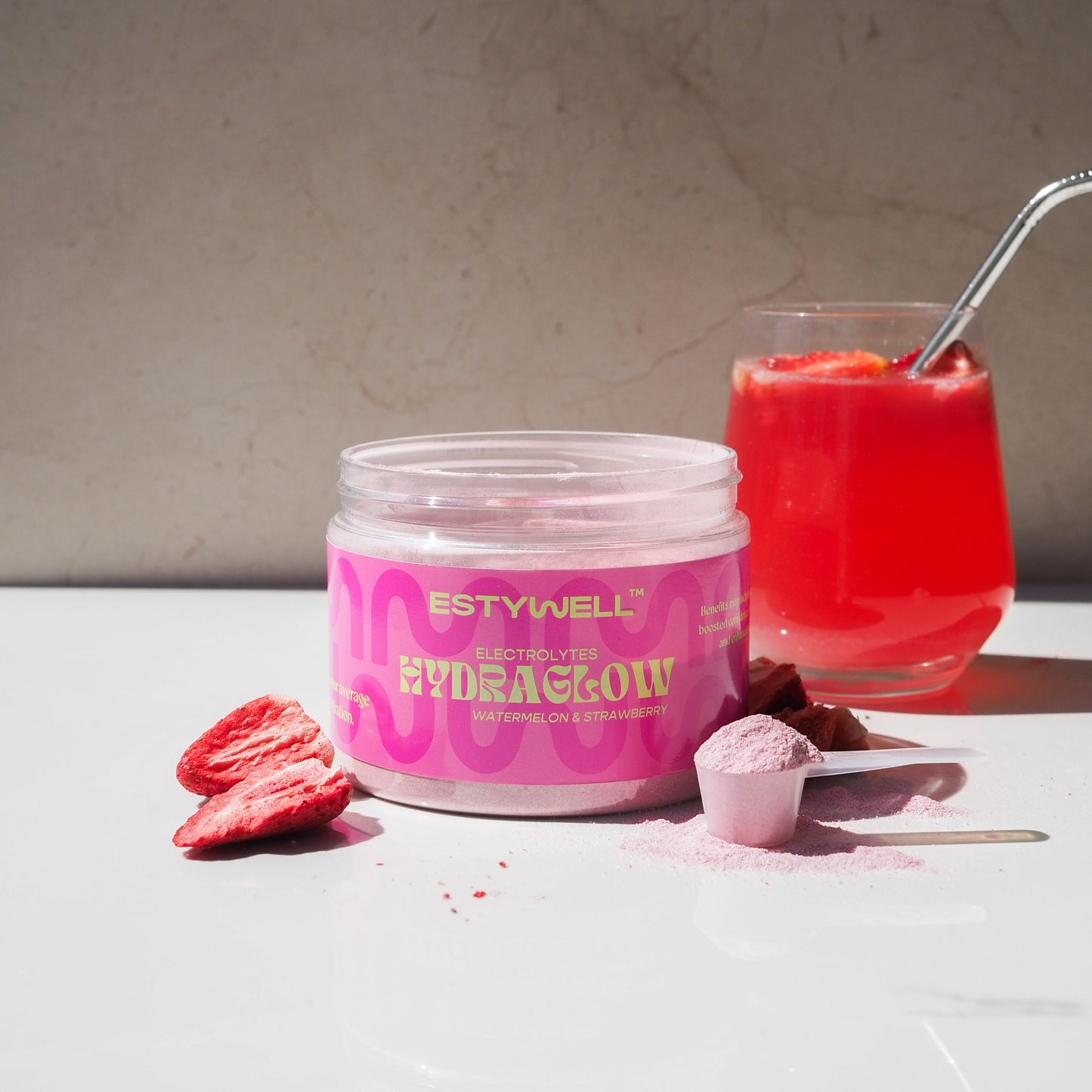 Produktová fotka Estywell Hydraglow elektrolytov v príchuti jahoda a vodný melón.