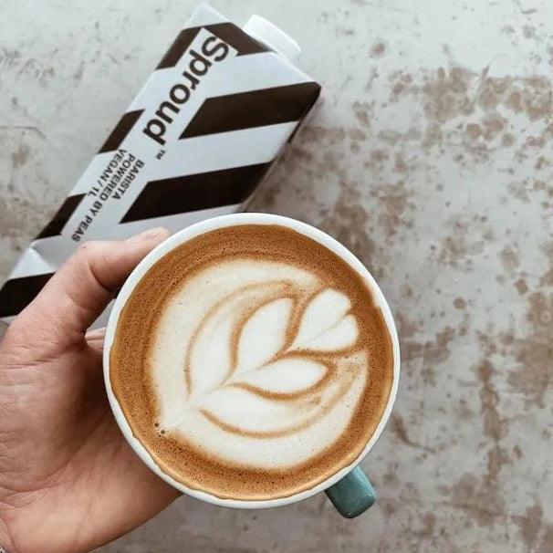 Sproud Barista vytvára jemnú penu v cappuccine a latte